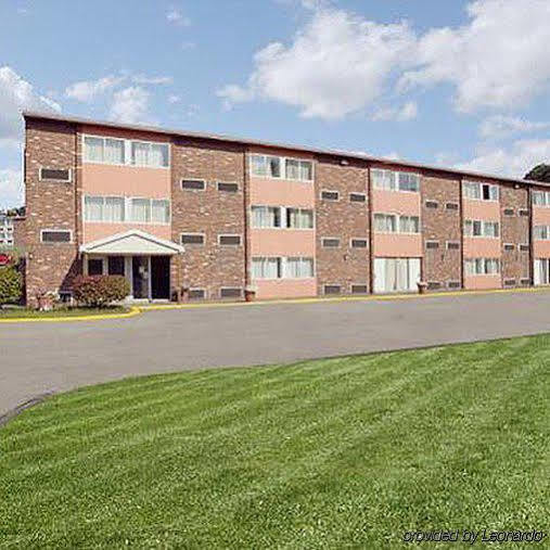 Motel 6-New Stanton, Pa Kültér fotó