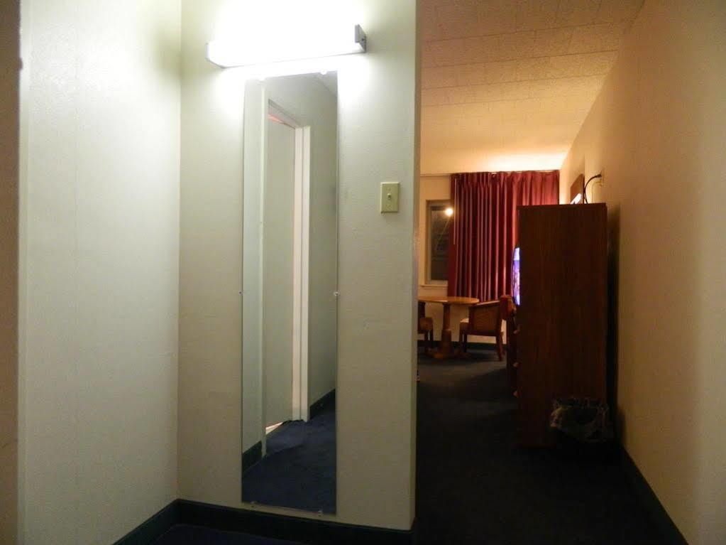 Motel 6-New Stanton, Pa Kültér fotó