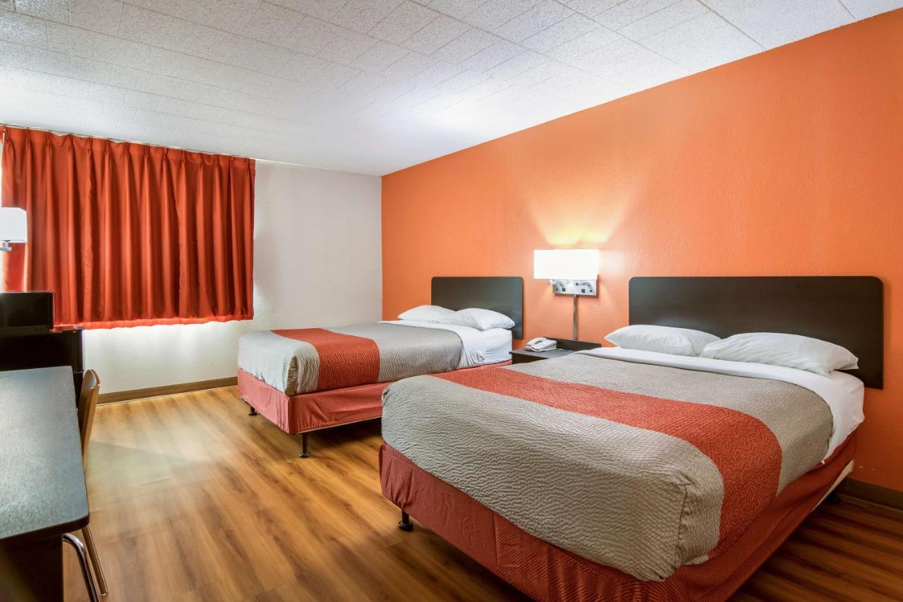 Motel 6-New Stanton, Pa Kültér fotó