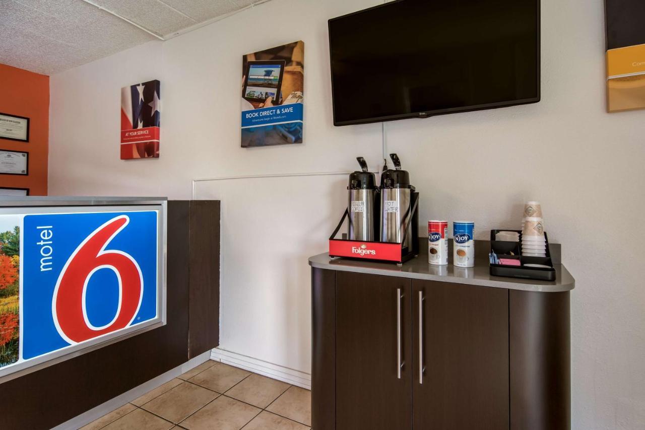 Motel 6-New Stanton, Pa Kültér fotó