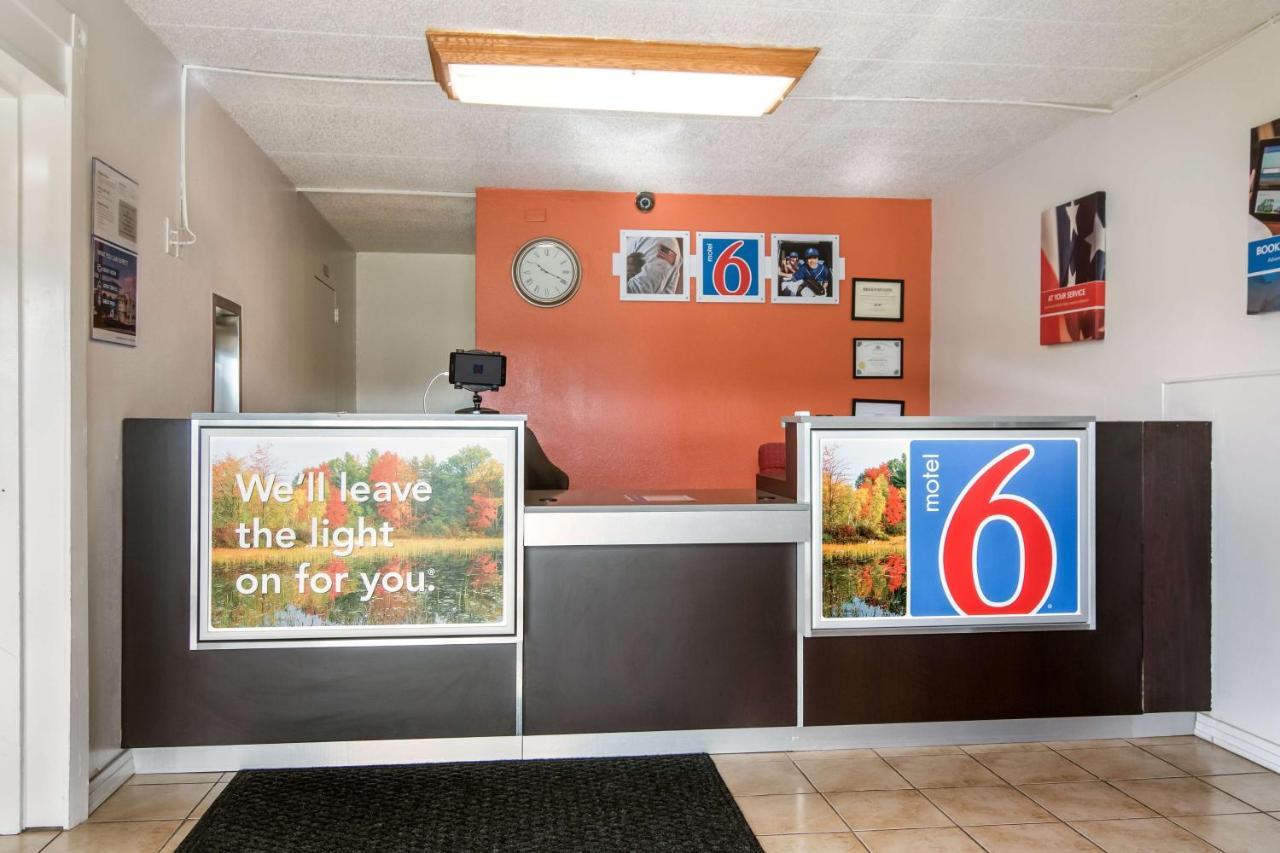 Motel 6-New Stanton, Pa Kültér fotó